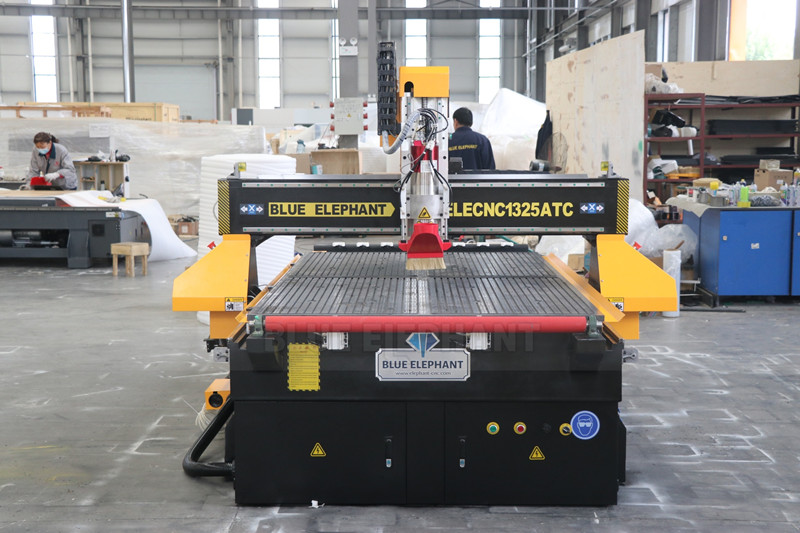 Best Popular 1325 4’×8’ ATC Wood CNC Router will be Sent to America