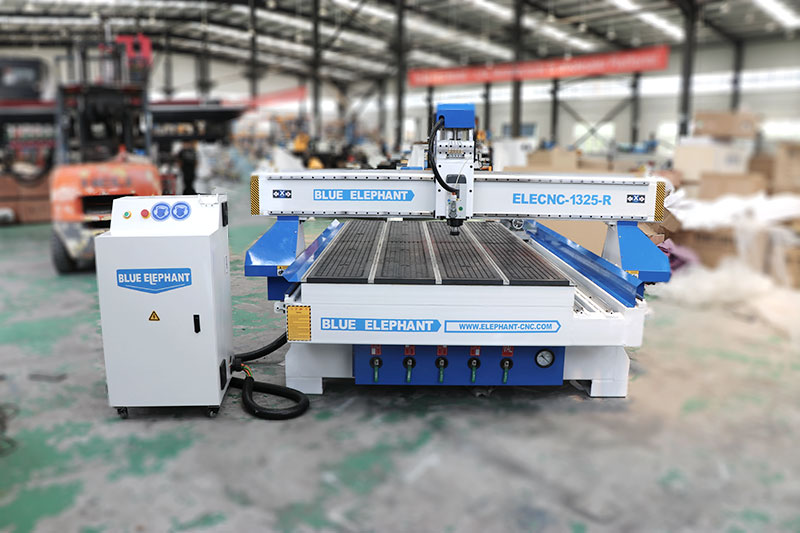 The Latest 1325 Rotary Axis CNC Router for Cylindrical Workpiece