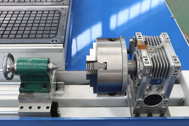 The Latest 1325 Rotary Axis CNC Router for Cylindrical Workpiece