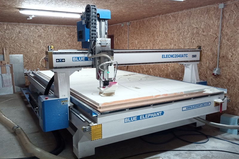 Estonia Customer Uses ELECNC2040ATC to Cut and Engrave Wood Panels