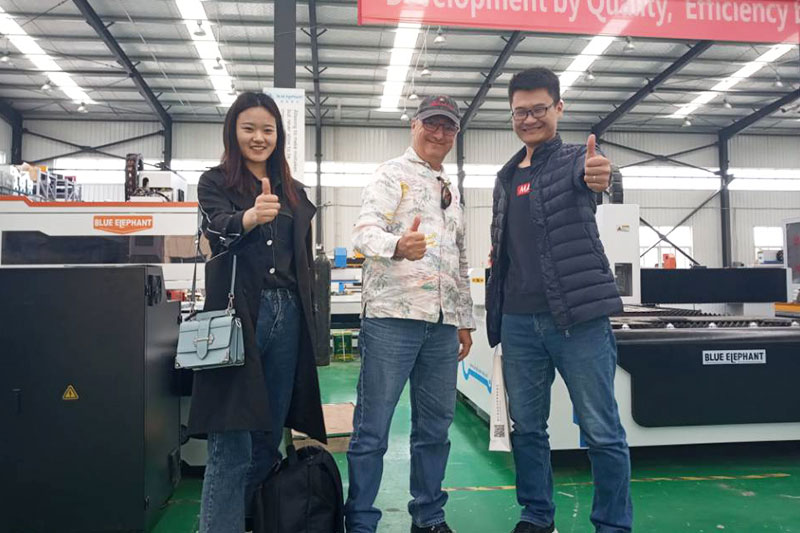 Australian users share the processing advantages of rotary axis CNC router