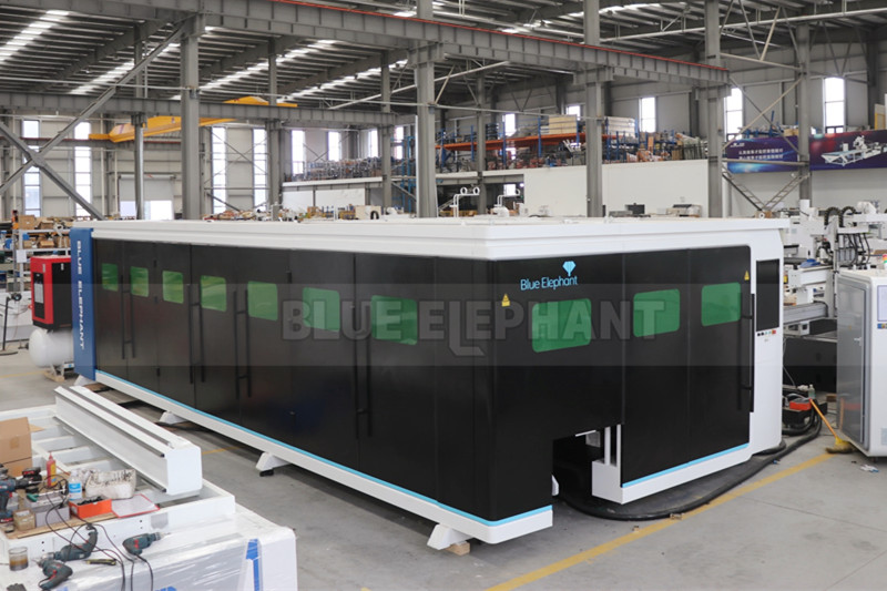 High-end 1530ST Fiber Laser Cutting Machine will be Sent to Romania