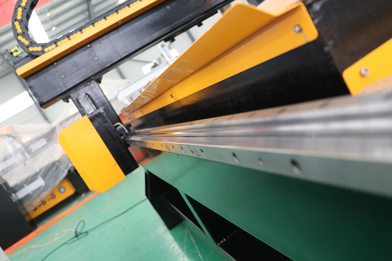 Linear guide