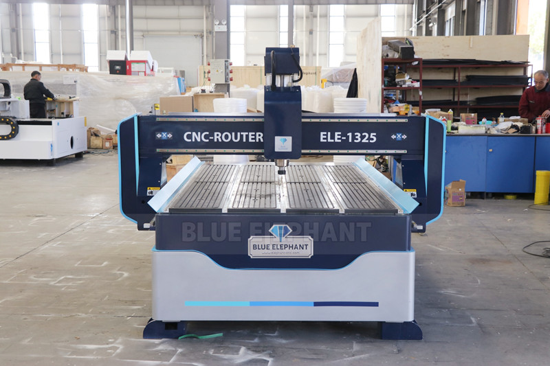 New Design 1325 CNC Wood Cutting Machine will be Sent to Panama