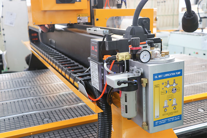 Oil mist lubrication pump